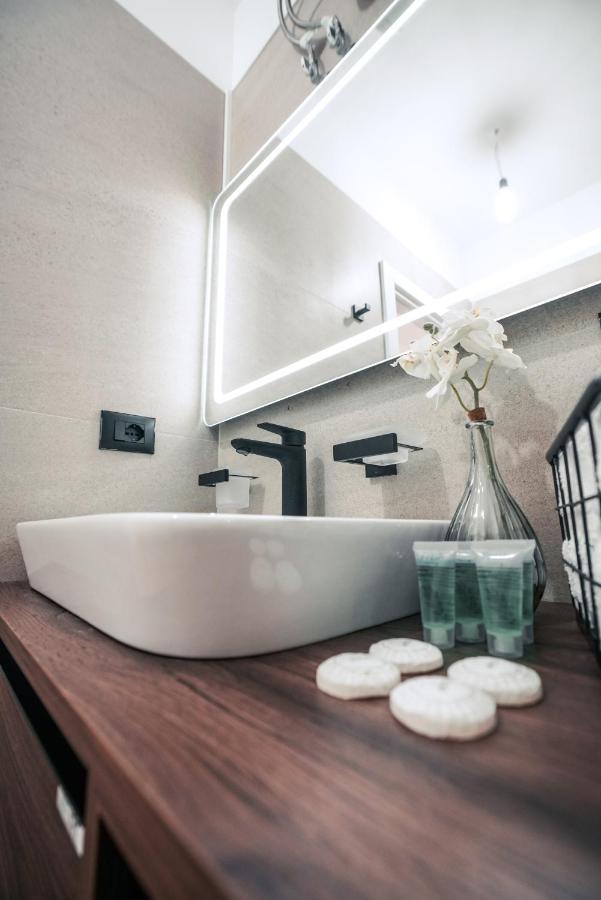 Mia Marine Rooms ฮีมาเรอ ภายนอก รูปภาพ